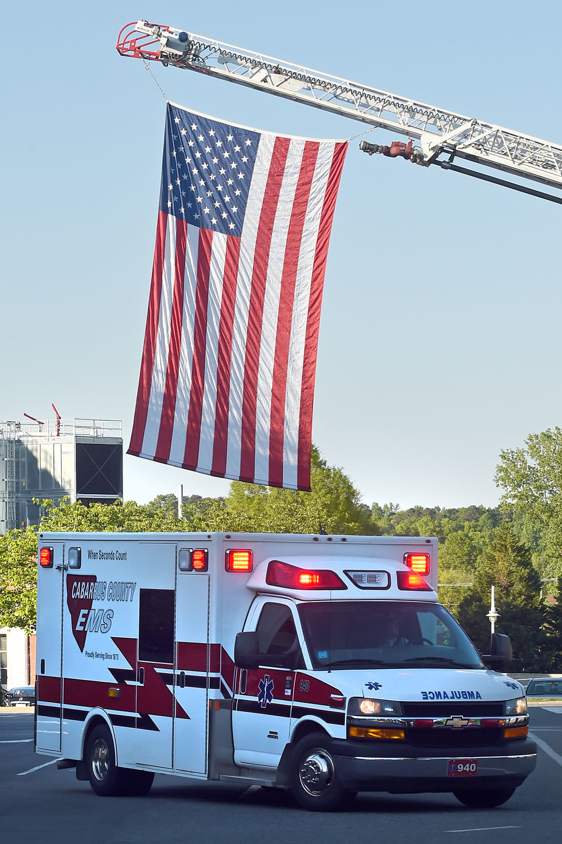 First Responders Salute Atrium Health Workers